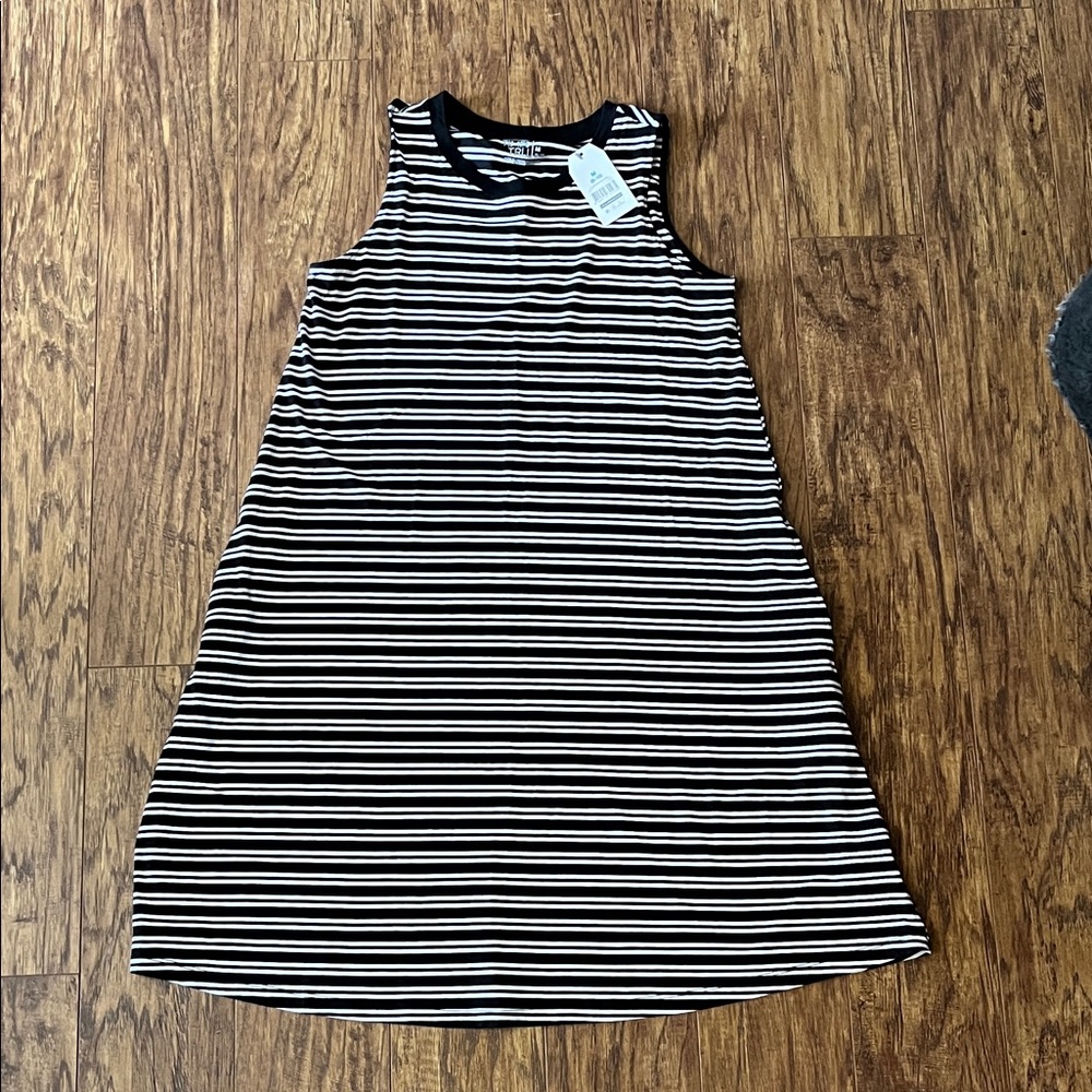 NEW!! Striped Sleeveless A-Line Dress in Black and White